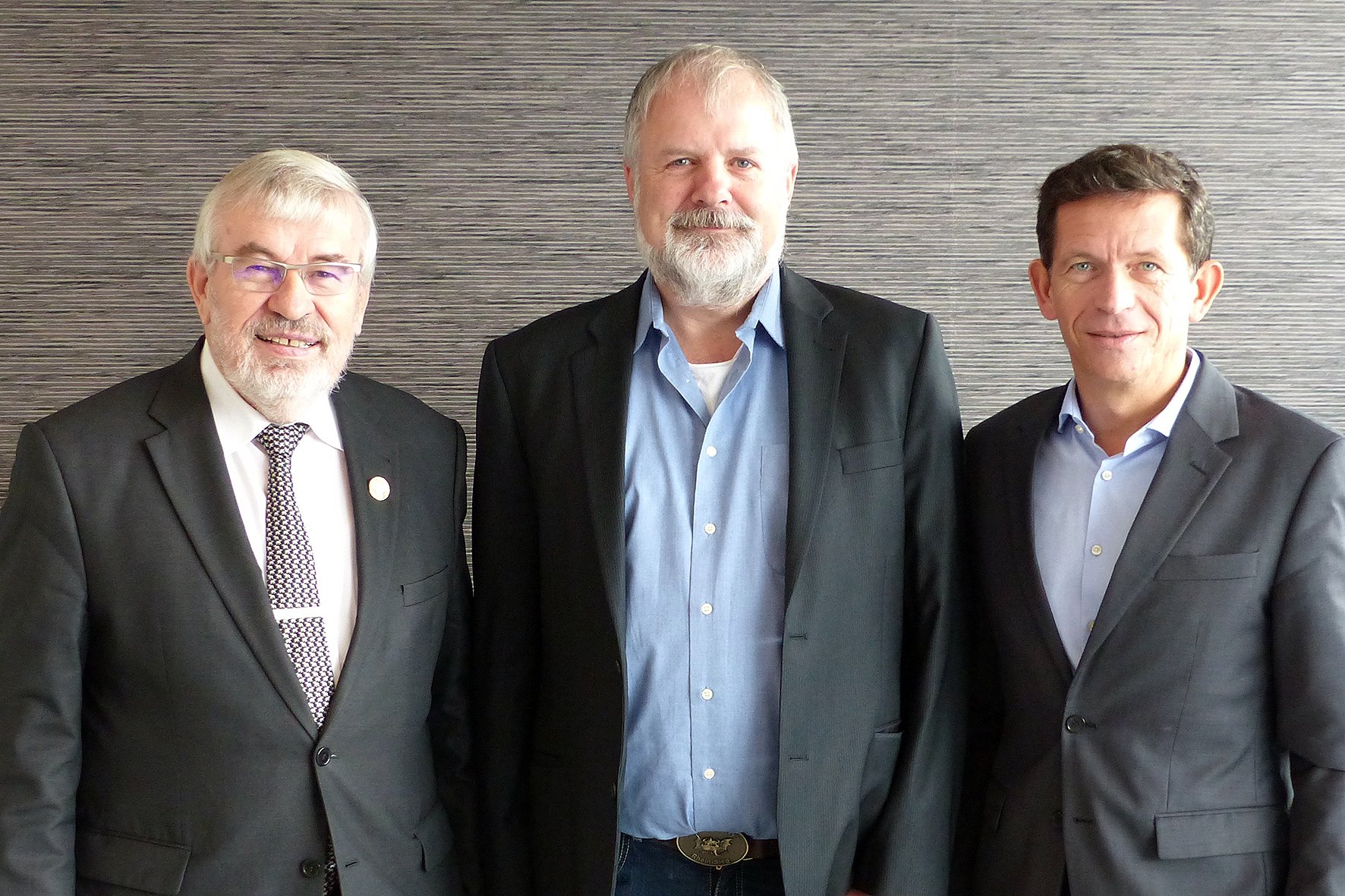 Der neue Vorstand der Hans-Joachim Kaps-Stiftung (v.l.n.r.): Kurt Ehrke, Gunther Maassen und Ilias Papadopoulos. (Foto: Kaps-Stiftung)