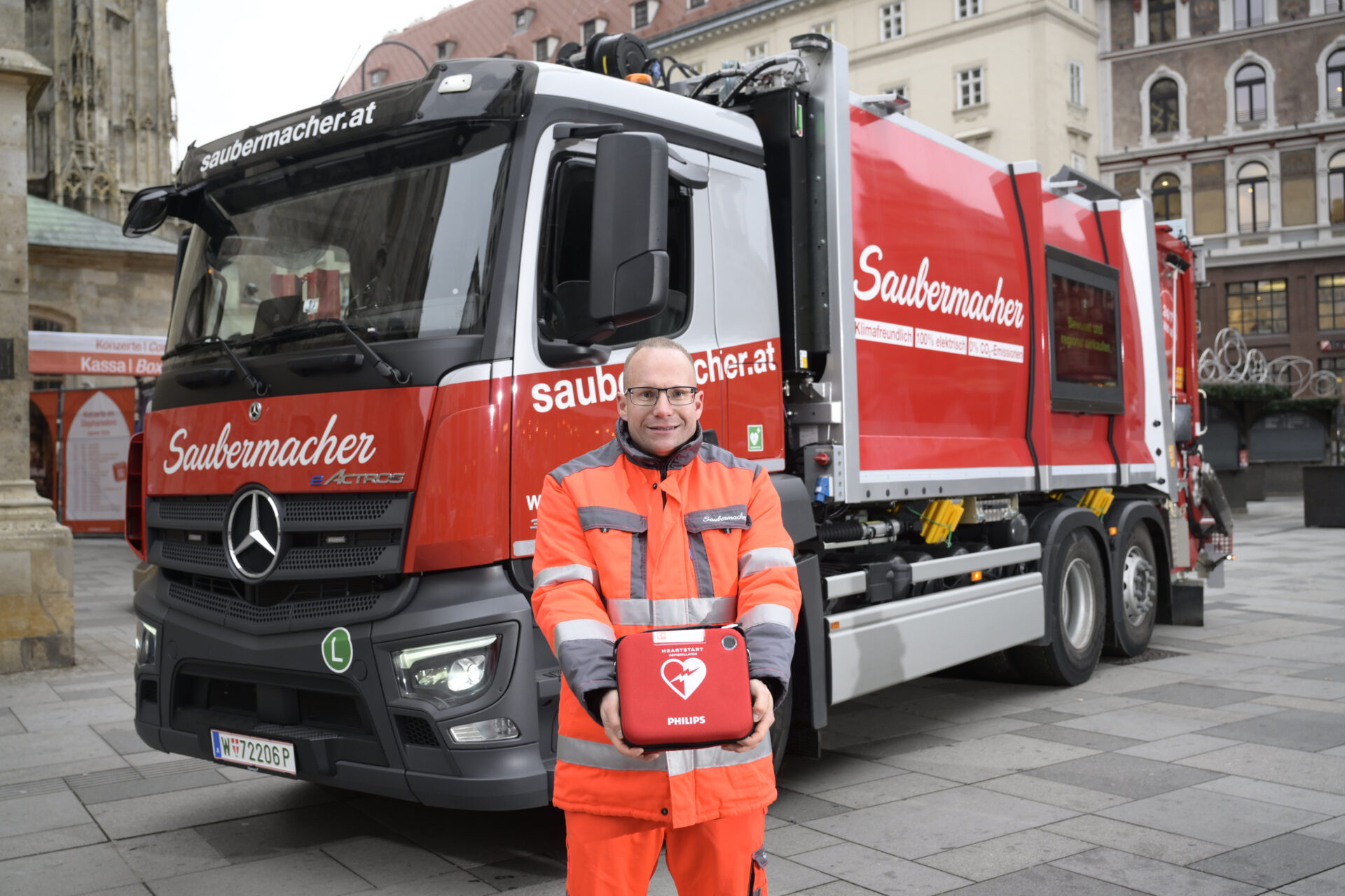 Erster E-Müll-Lkw mit Wertstoffscanner und Außen-Display in Wien