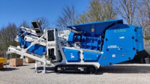 Kompakte Shredder-/ Siebanlagen-Kombination für Bauschutt