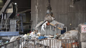 Lösung zur automatisierten Sortierung sperriger Abfälle