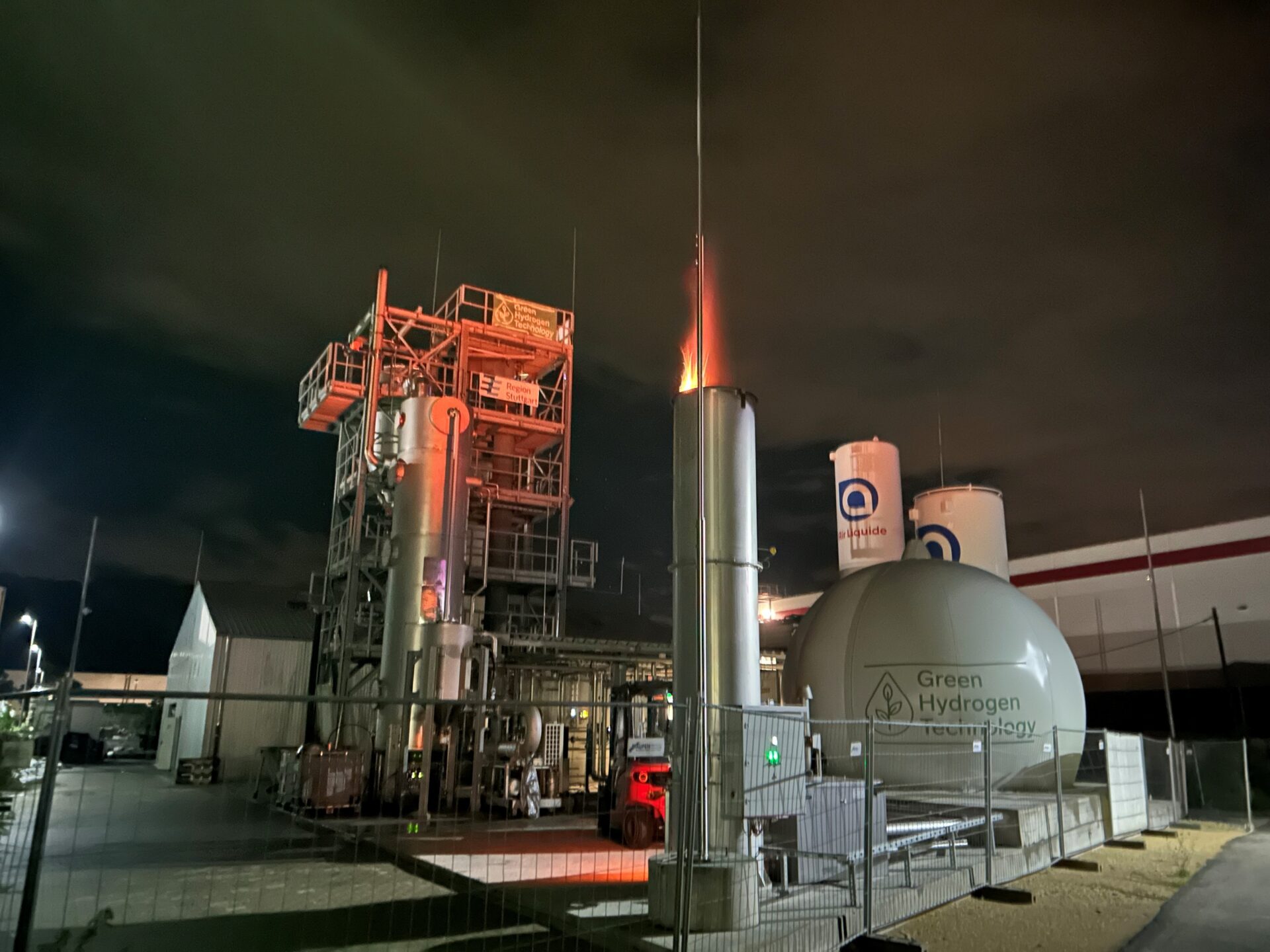 Aus Kunststoff klimaneutralen Wasserstoff herstellen