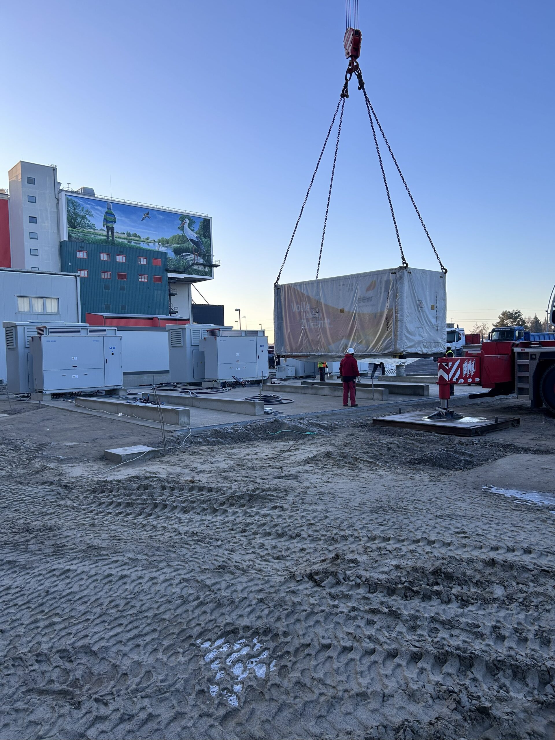 Erstes deutsches Abfallheizkraftwerk mit Batteriespeicher
