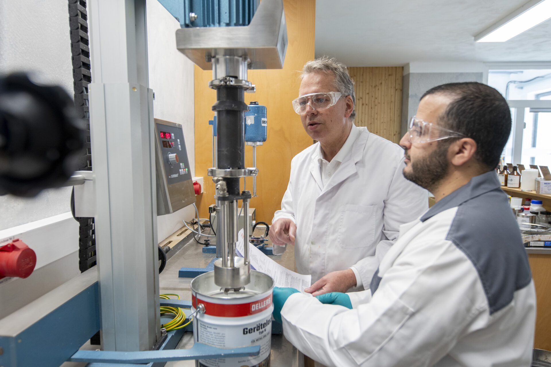 Lacke aus Schweinegülle